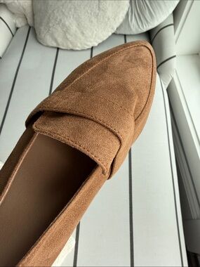 New Suede Pointed-Toe Loafers size 9